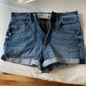GARAGE mid rise shorts